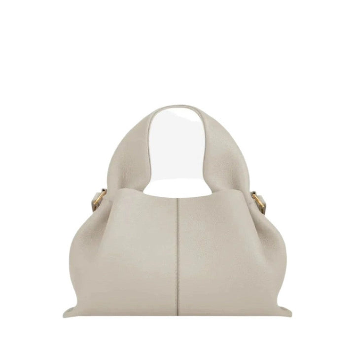 Hanneke | Elegante Reisebegleiterin